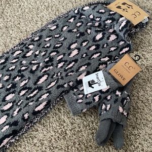 C.C. NWT Leopard Winter Scarf and Gloves Set